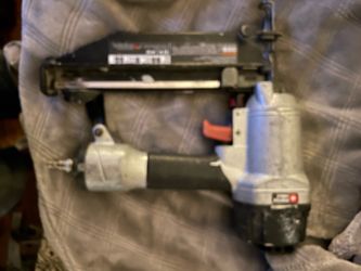 Nail gun