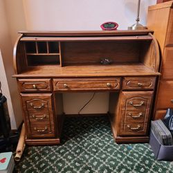 Roll Top Desk Condtion Slightly Used
