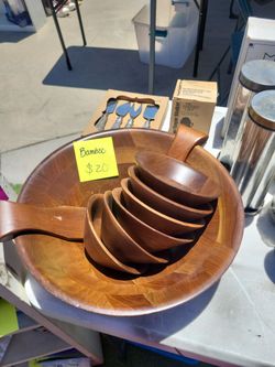Bamboo salad bowl