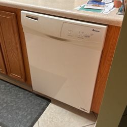 Amana Dishwasher 