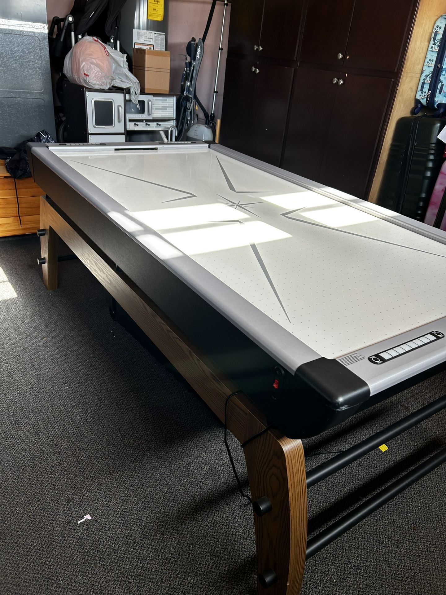 Air Hockey Table