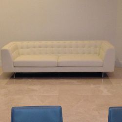 Leather Italian  Capitoné Couch- Beautiful 