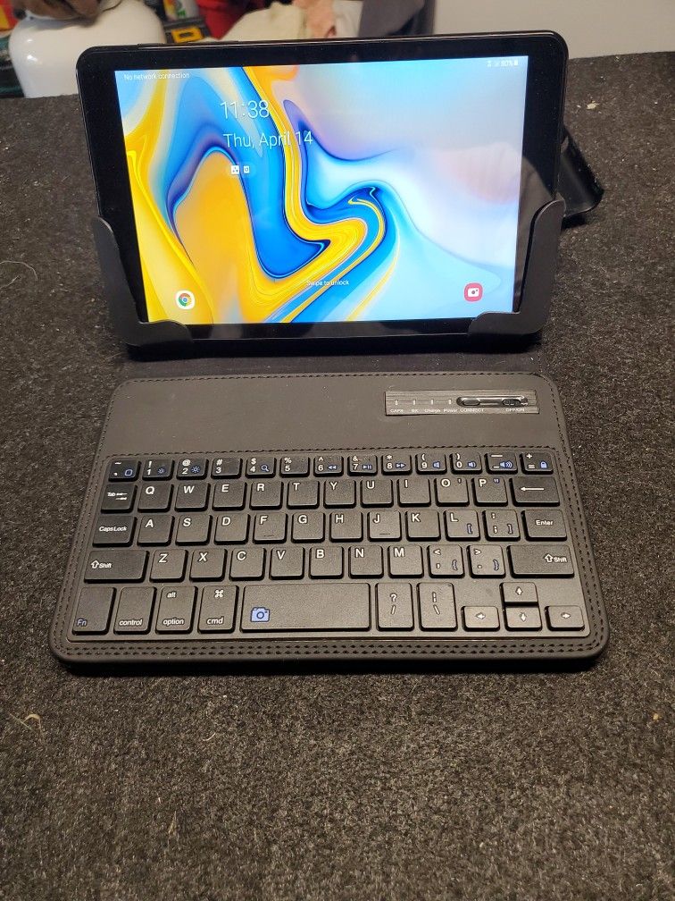 Samsung Tab A with Bluetooth Keyboard