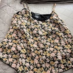 Women Crop Top