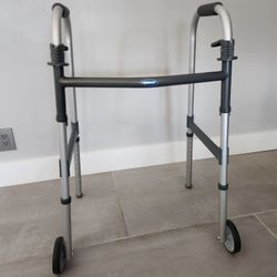 Excellent Condition Invacare Walker W Wheels