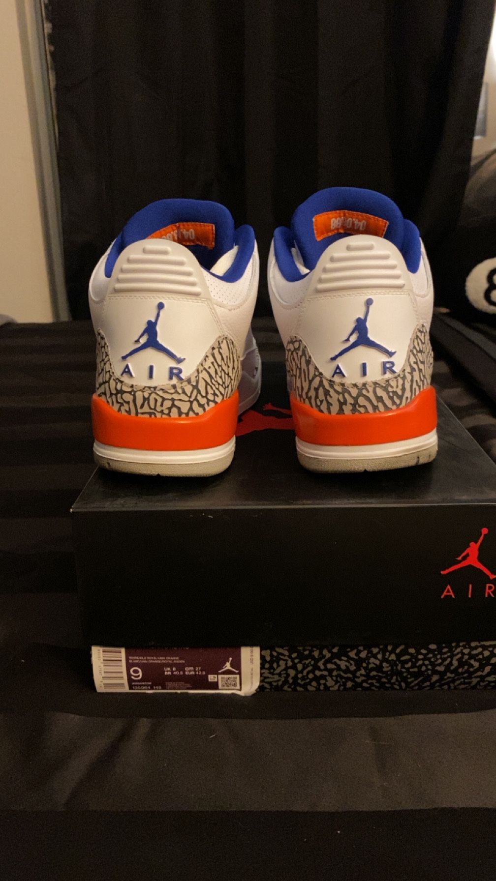 Nike Air Jordan Knicks Men's Size White Orange Blue