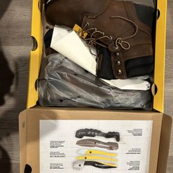 Brand new Size 9 carhartt insulated waterproof work boot composite toe..