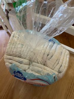 Pampers diapers size 3 $12 for 26 of them