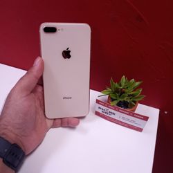 Iphone 8 Plus 64 GB UNLOCKED 