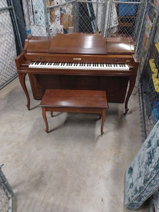 Baldwin Acrosonic Upright Piano, Like New