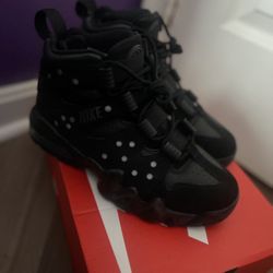 Nike CBS Size 6
