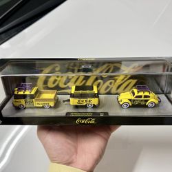 M2 Machines 1960 VW Double Cab Truck & 1953 VW Beetle *CHASE*