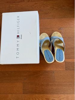 Tommy Hilfiger Sandal size 6