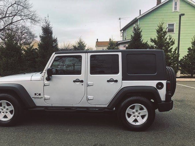 2007 Jeep Wrangler Unlimited X RWD for Sale in Chicago, IL - OfferUp