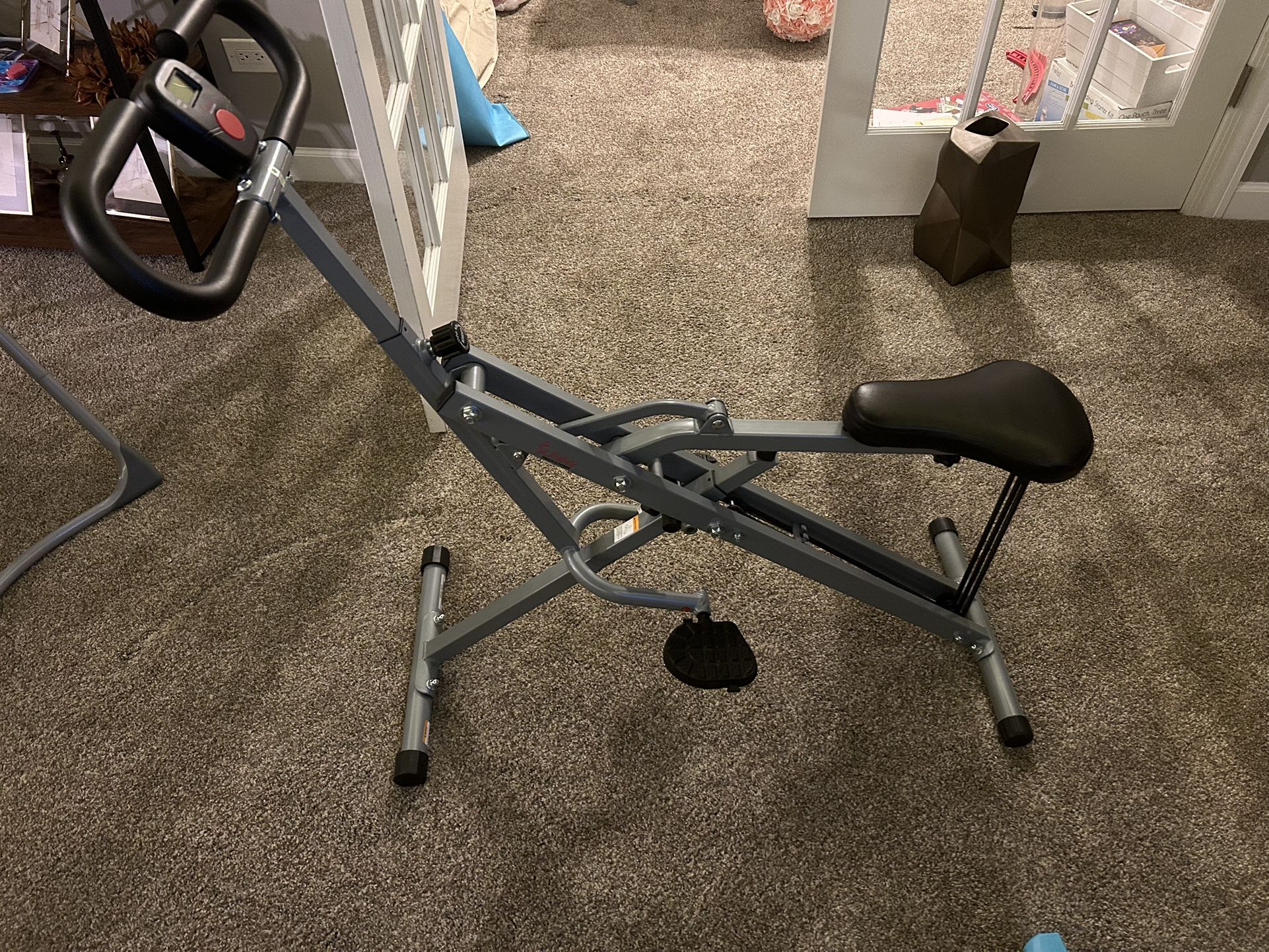 Upright Row-N-Ride Squat Assist Machine
