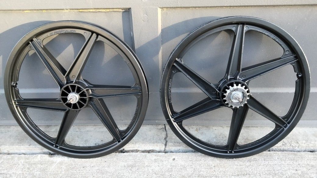 20" GT PERFORMER MAGS Made In Japan