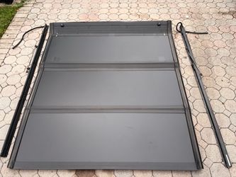 Truck bed tonneau cover