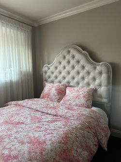 Queen bed