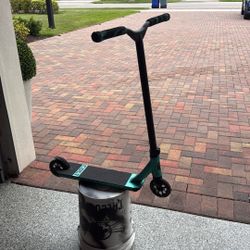 Colt Scooter