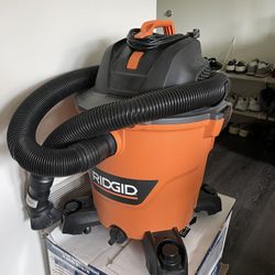 Ridgid 16 gal Vacuum