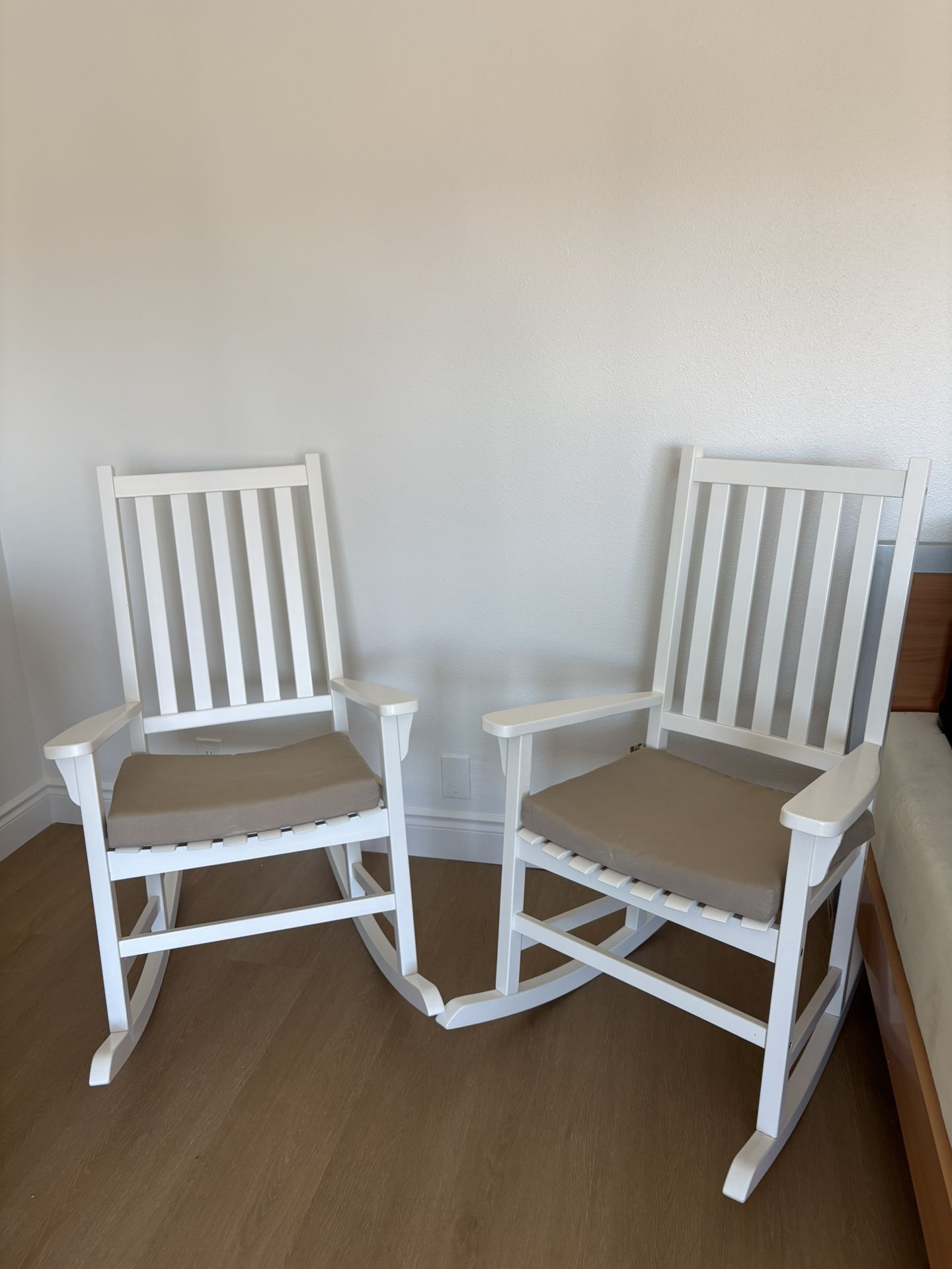 white rocking chair (negotiable price!)