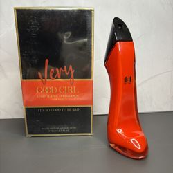Carolina Herrera Very Good Girl Perfume