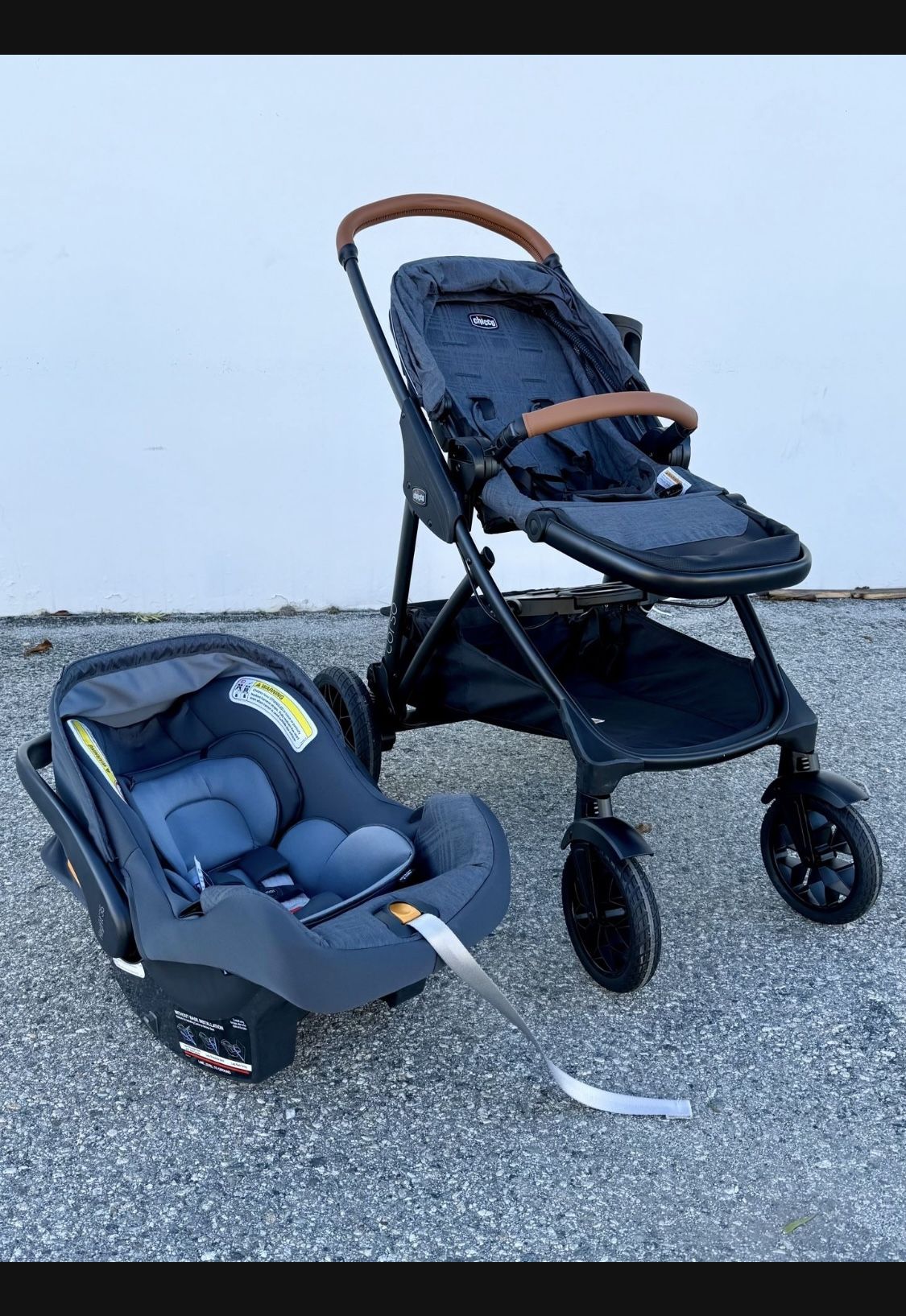 Chicco Infant Car Seat And Stroller Set