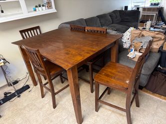 Dining Table - FREE
