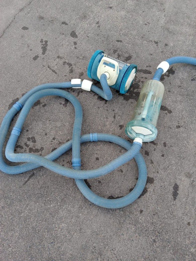 Hayward Phoenix Auto Pool Cleaner for Sale in Scottsdale, AZ OfferUp