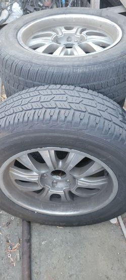 275 60 20 Set of 4