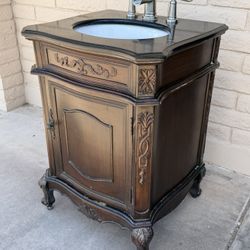 Vintage solid wood bathroom vanity
