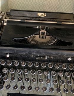 Royal Typewriter
