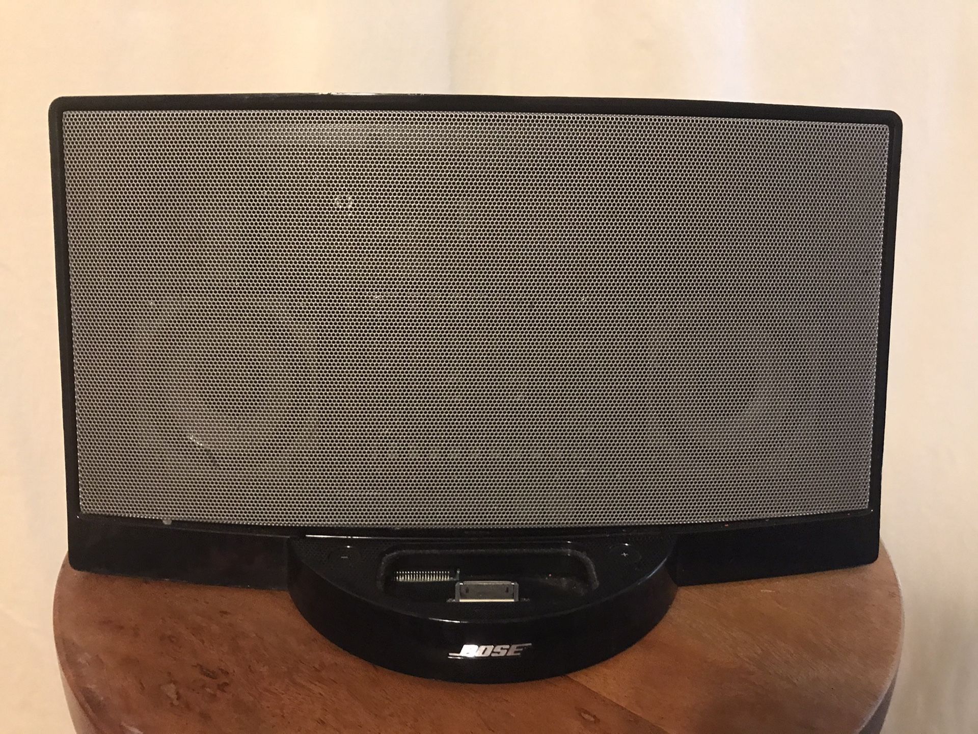 Bose speaker with cord