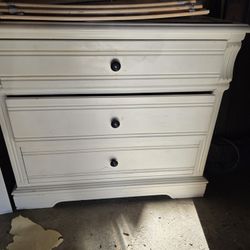 3 Drawer Chest Dresser