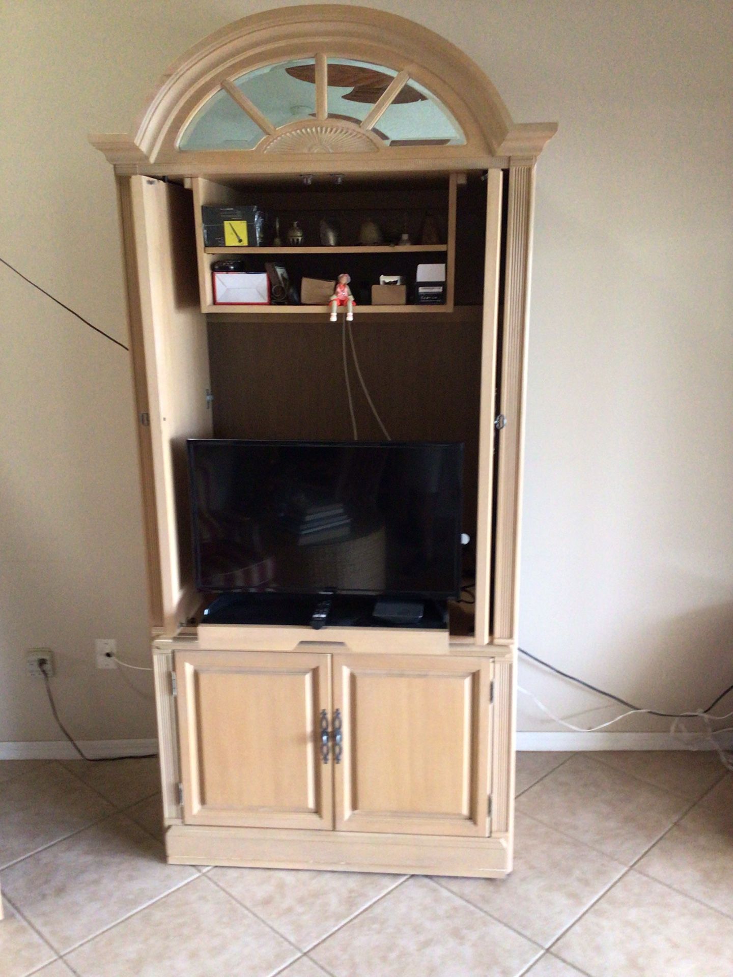 Tv Armoire 