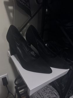 Marc New York Andrew Marc Alexa Size 8 Black Suede High Heels