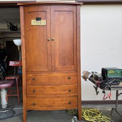 Free cabinet
