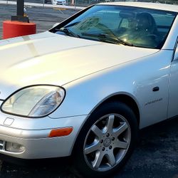 Mercedes Benz SLK230 
