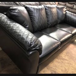 Brand New ✨ Black Betrillo Sofa Couch 💥