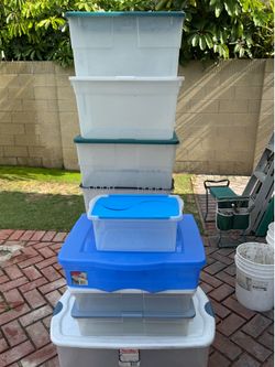 Plastic containers 11 total, $30 or $5 each
