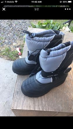 Snow boots for kids