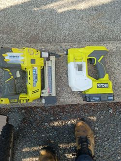 Airstrike Ryobi staple gun and airless sprayer with 1 2ah battery no chaeger