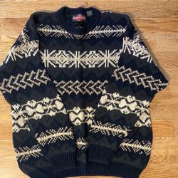 Men’s XL Crewneck Sweater