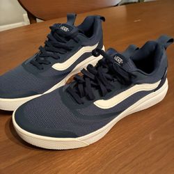 Vans Ultra Cush Brand New.  Dark Blue.  Mens Size 9.5.  Never Worn. 