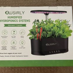 Humidified Hydroponics System
