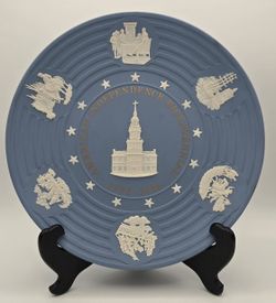 Wedgwood Bicentennial 'Independence' Plate 9 1/2”