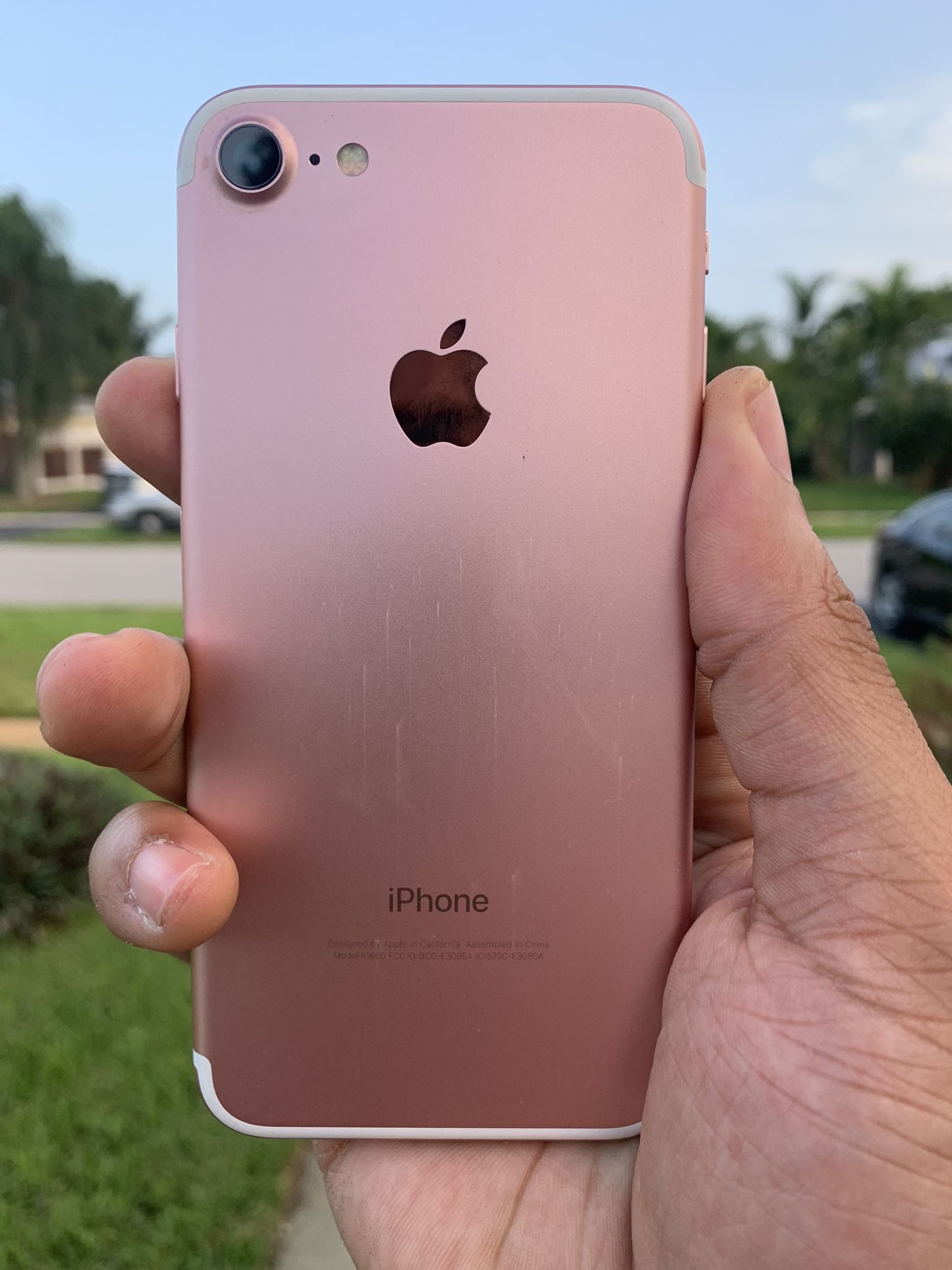 UNLOCKED IPHONE 7 / LOWEST PRICES