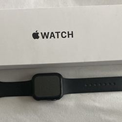 Apple Watch 44mm SE