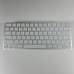 Apple Magic Keyboard with Touch ID A2449 Silver - Excellent / No Lightning Cable