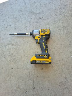 Dealt 20 volt impact drill